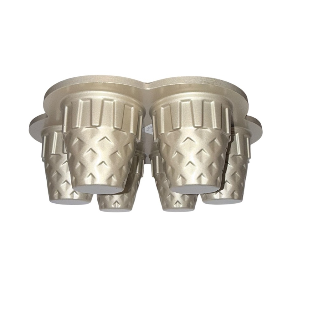 Williams Sonoma Nordic Ware Nonstick Cast Aluminum Ice Cream Cone Cake Pan - Picture 5 of 7